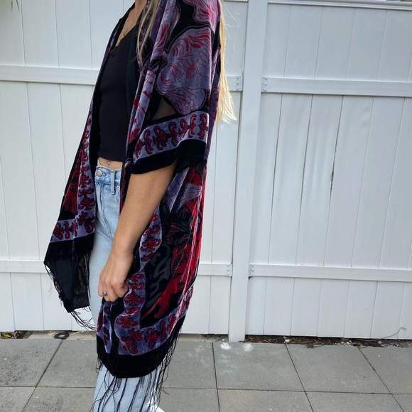 One of a kind velvet kimono from Australia ‼️💜 - Picture 8 of 15